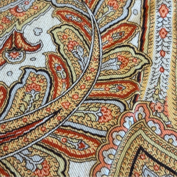 Maison d Hermine Paisley tablecloth - Picture 3 of 9
